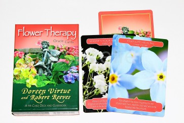 "Flower Therapy Oracle Cards" ennustuskaardid